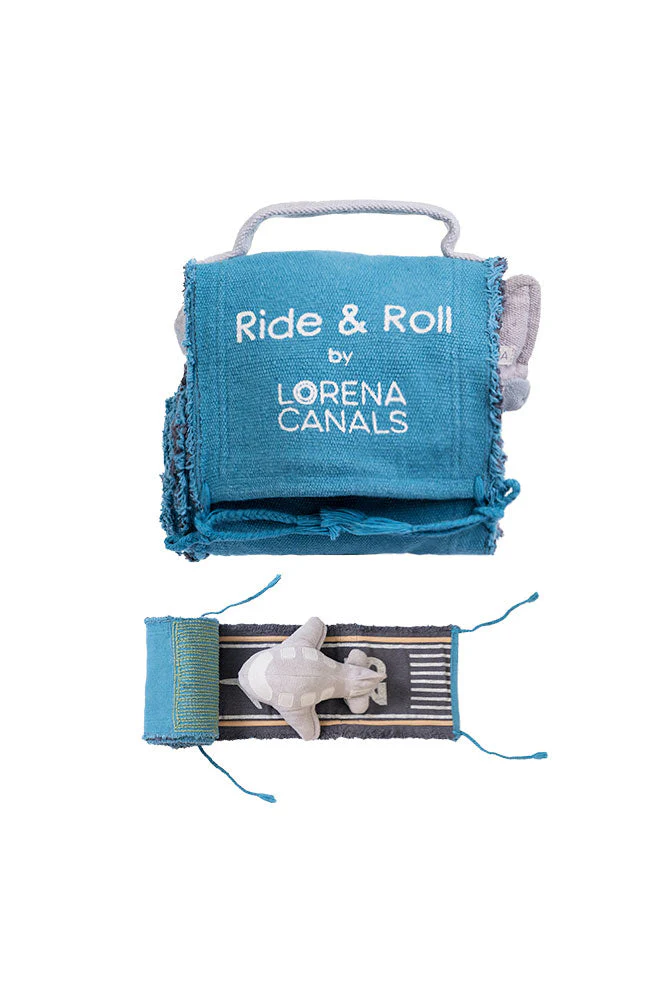 Lorena Canals - Ride & Roll Airplane