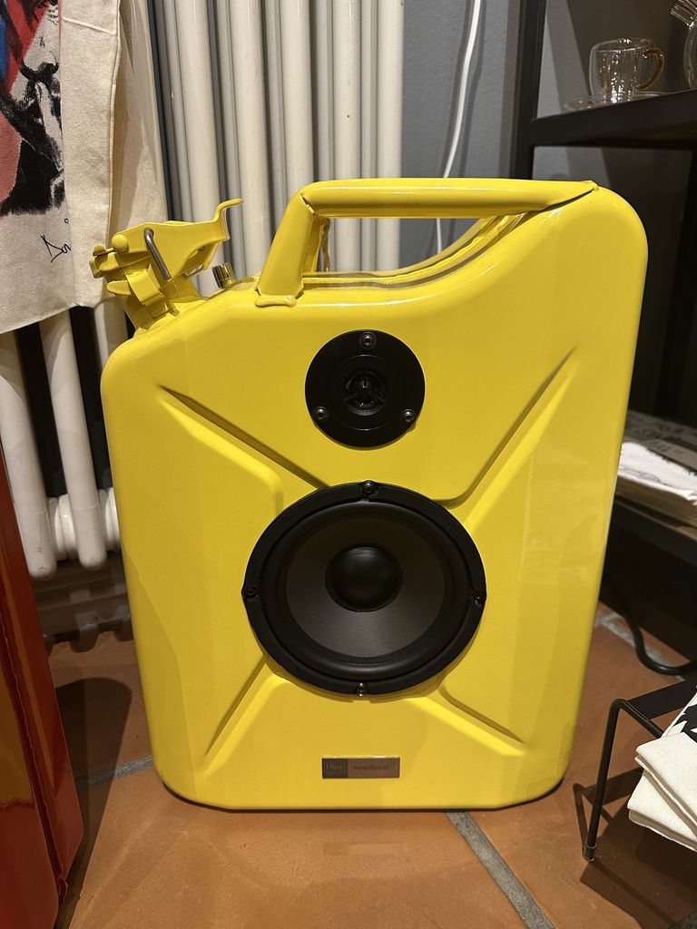 Flipz Speaker - Petrol sound yellow L (jerrycan)