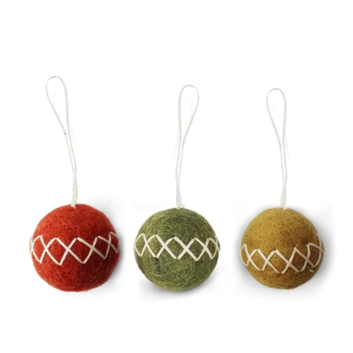 [14223] Gry & Sif - Ball Ornaments Clay w/ Embroidery - Set of 3